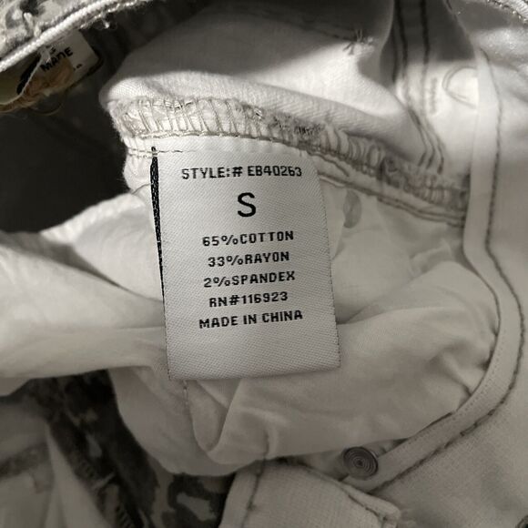 Easel Gray Camo Animal Print Jeans Cropped Size Small Frayed Hem New NWT - Picture 7 of 8